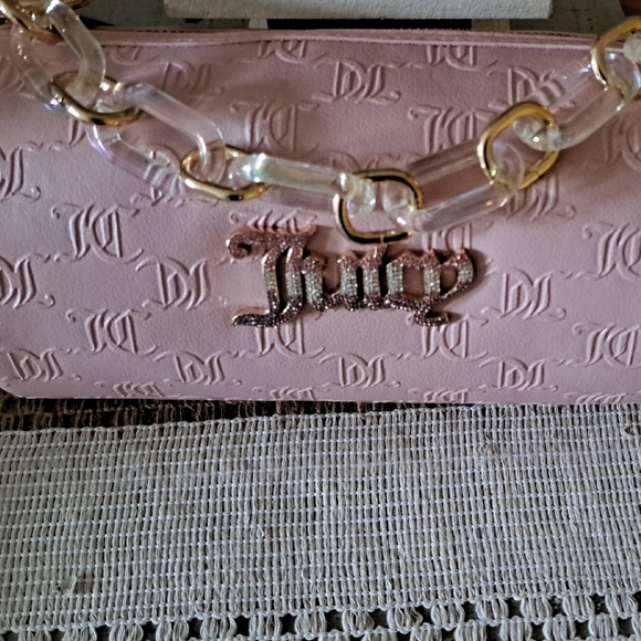 Juicy Couture Pink Embossed Bag with Gold Chain - Picture 2 of 8